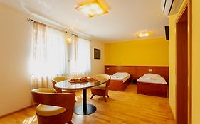 Sobe in apartmaji Triglav - Gostinstvo Tomex